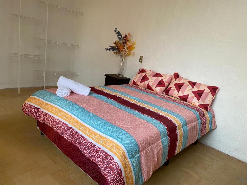 Casa Del Viajero Colonial Guatemala Apartment Exterior photo